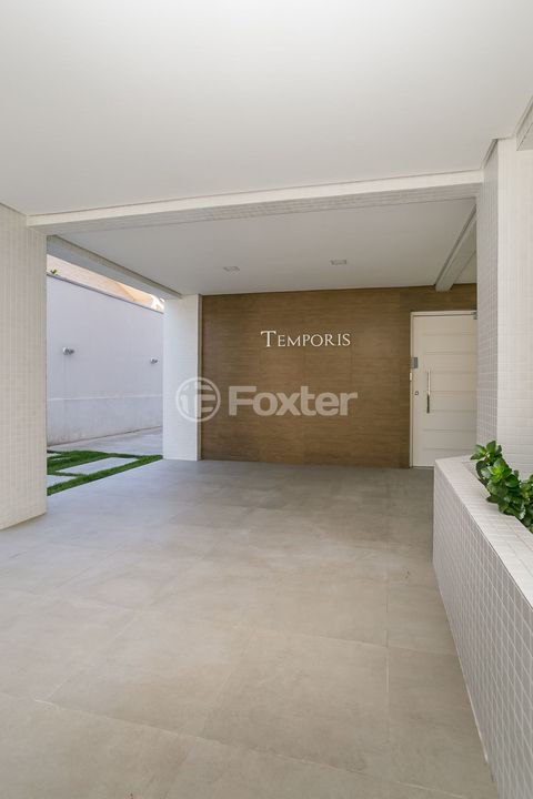 Image 8 - 928388