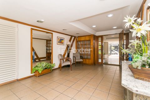 Image 9 - 916343