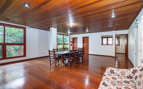 Image 13 - 858681