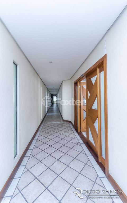 Image 9 - 870898