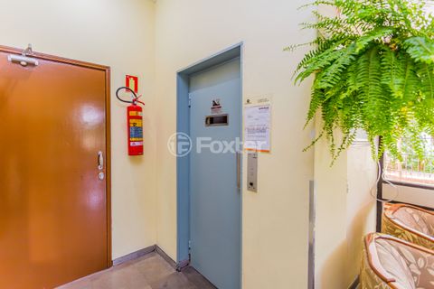 Image 11 - 916814