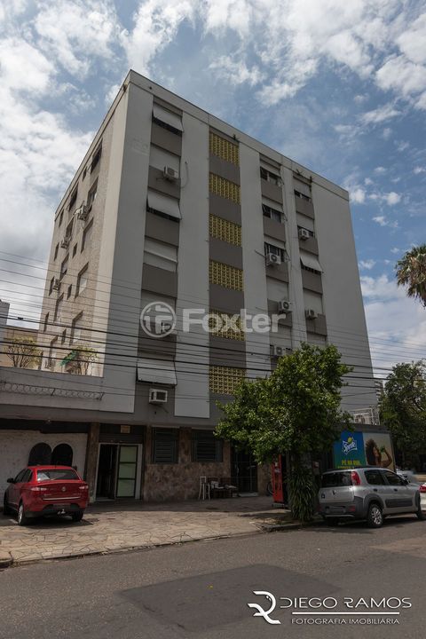Image 4 - 886943