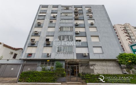Image 15 - 877726