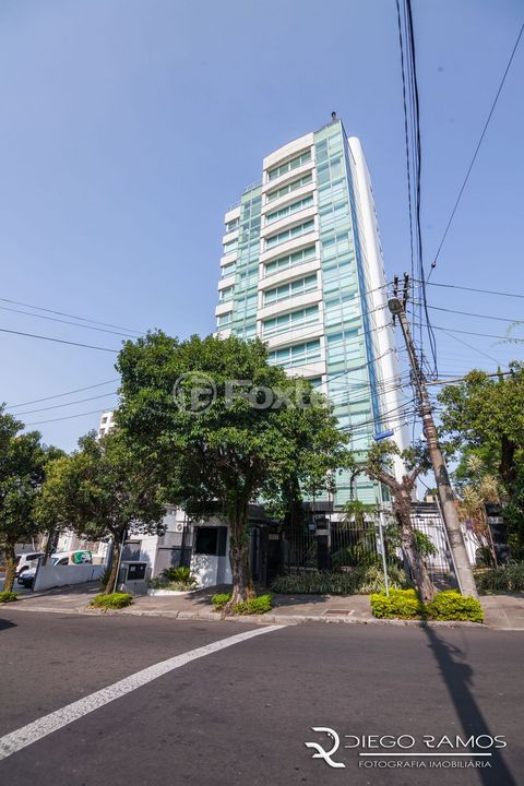 Image 8 - 885096