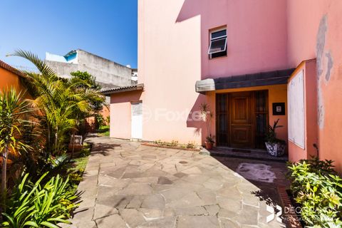 Image 10 - 872787