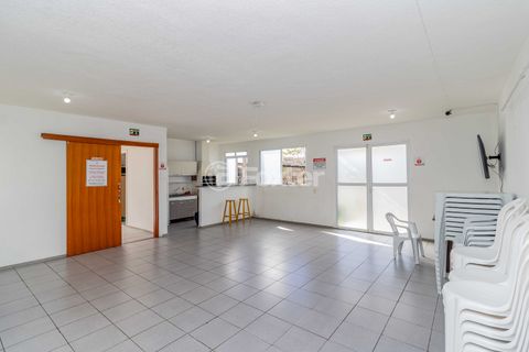 Image 16 - 937450