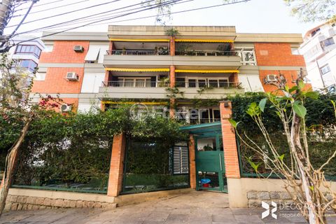 Image 4 - 879277