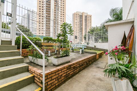 Image 9 - 884829