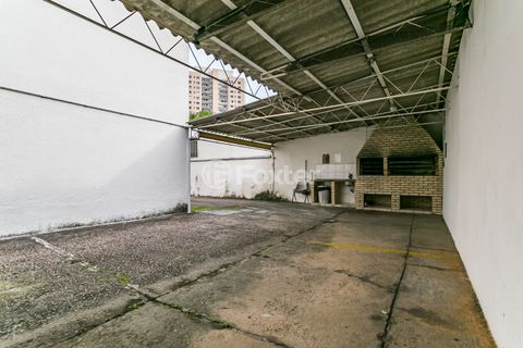 Image 5 - 884829