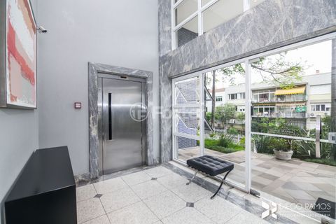 Image 13 - 916671