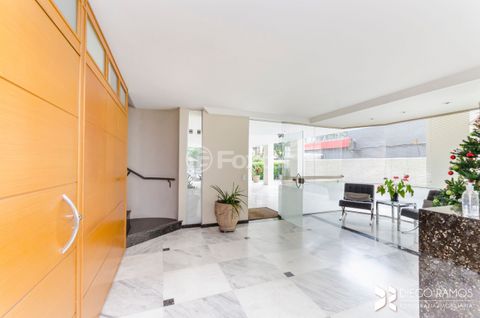 Image 7 - 874414
