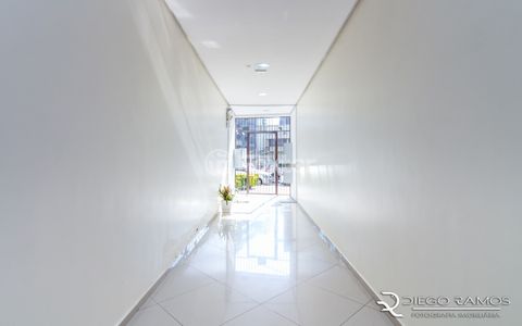 Image 13 - 886853