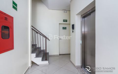 Image 14 - 886853