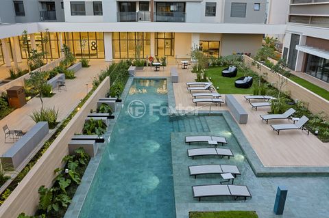 Image 8 - 879991