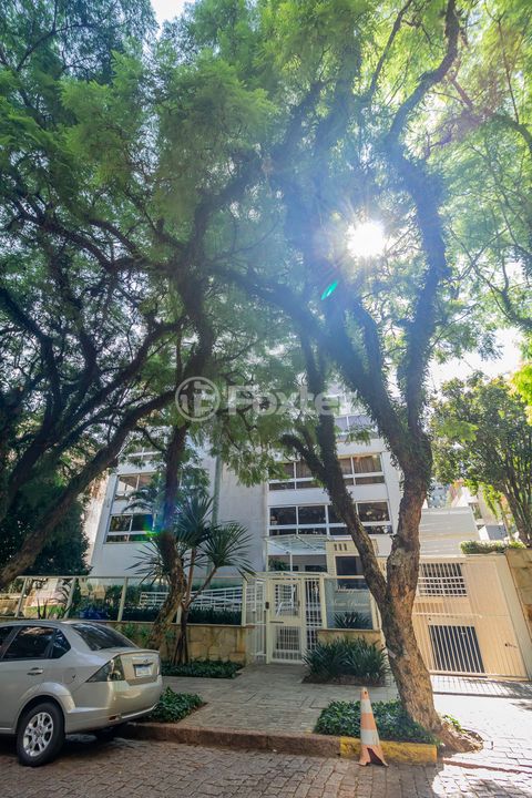 Image 10 - 523685