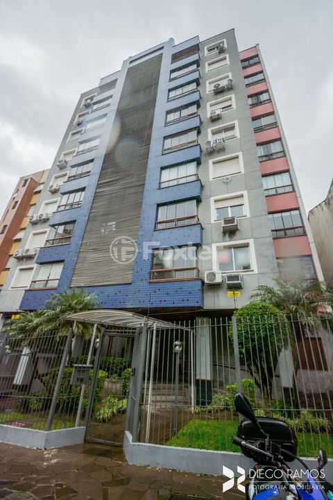 Image 13 - 928016