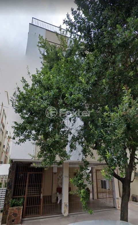 Image 17 - 882789