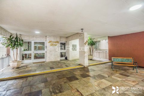 Image 9 - 917829