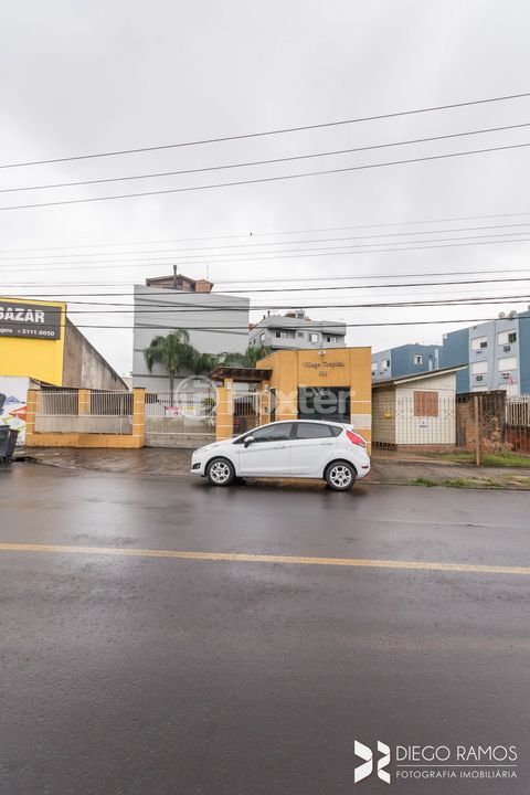 Image 10 - 818768