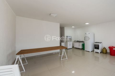 Image 10 - 887304