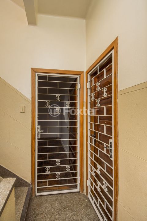 Image 10 - 918177
