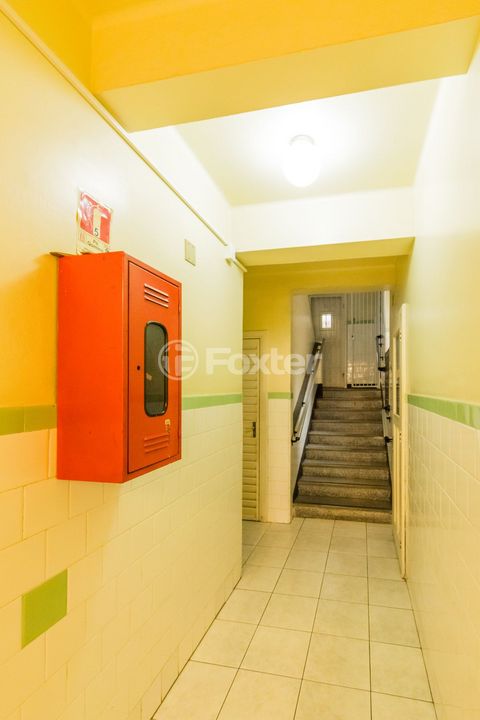 Image 11 - 917592