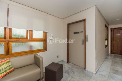 Image 4 - 915143