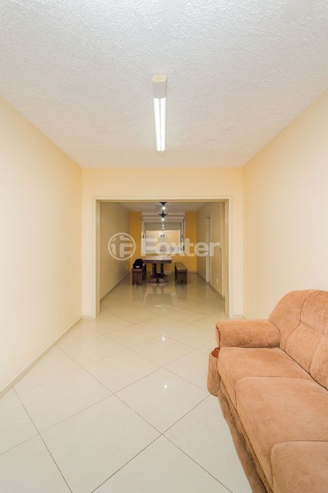 Image 17 - 893896