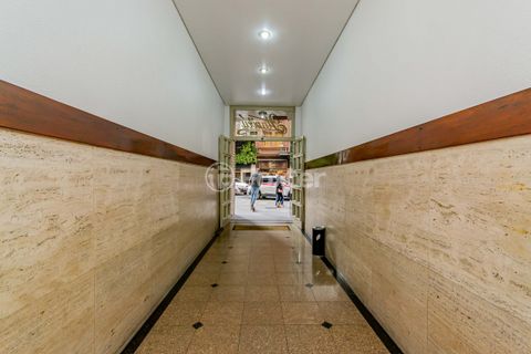 Image 10 - 863299