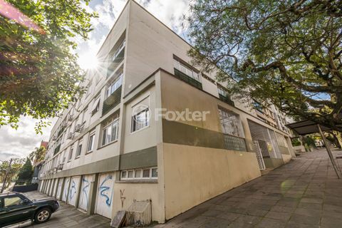 Image 10 - 868110