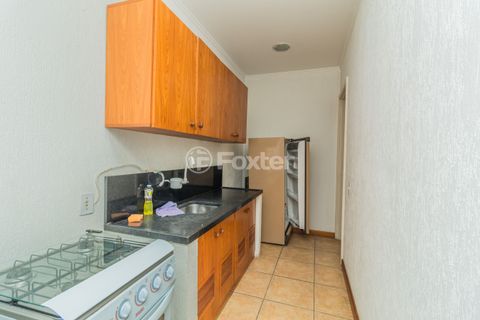 Image 10 - 915014