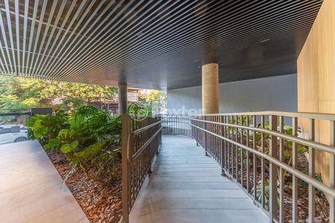 Image 17 - 228614