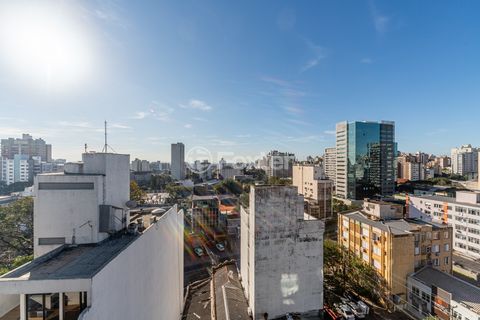 Image 12 - 228615