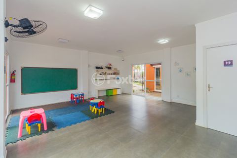 Image 18 - 306983