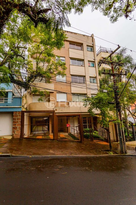 Image 6 - 915672