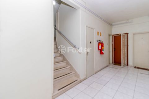 Image 17 - 917717
