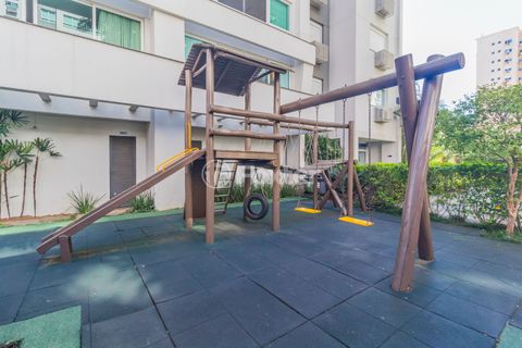 Image 7 - 183
