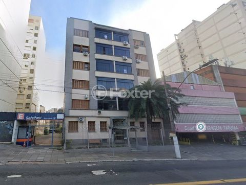 Image 4 - 883523