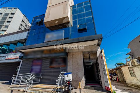 Image 10 - 930292