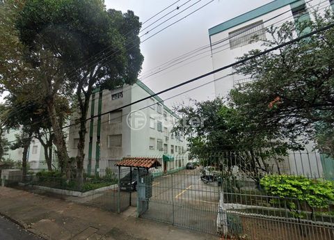 Image 16 - 871933