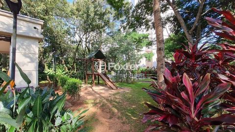 Image 15 - 872122