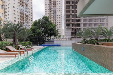 Image 19 - 871393