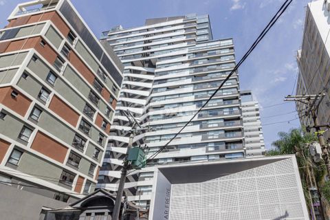 Image 6 - 810956