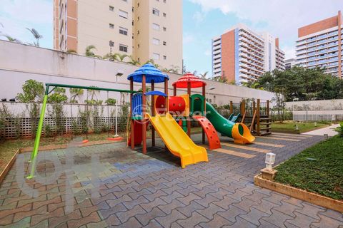 Image 12 - 844208