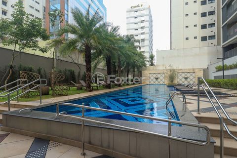Image 6 - 878775