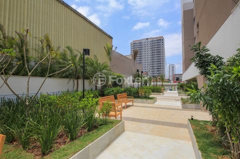 Image 8 - 918319