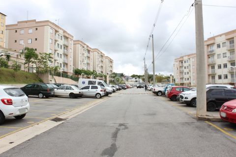 Image 17 - 886682