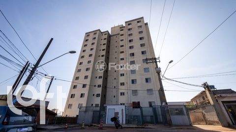 Image 17 - 915212
