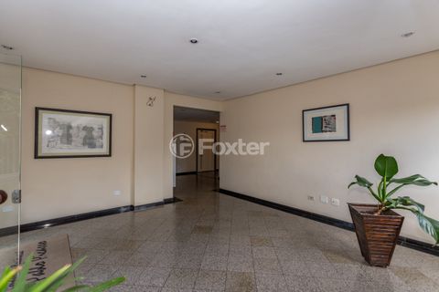 Image 9 - 915086