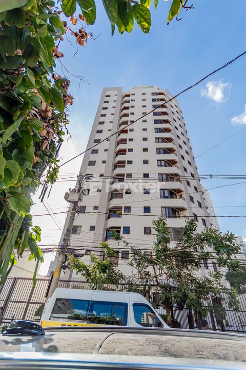 Image 17 - 851072
